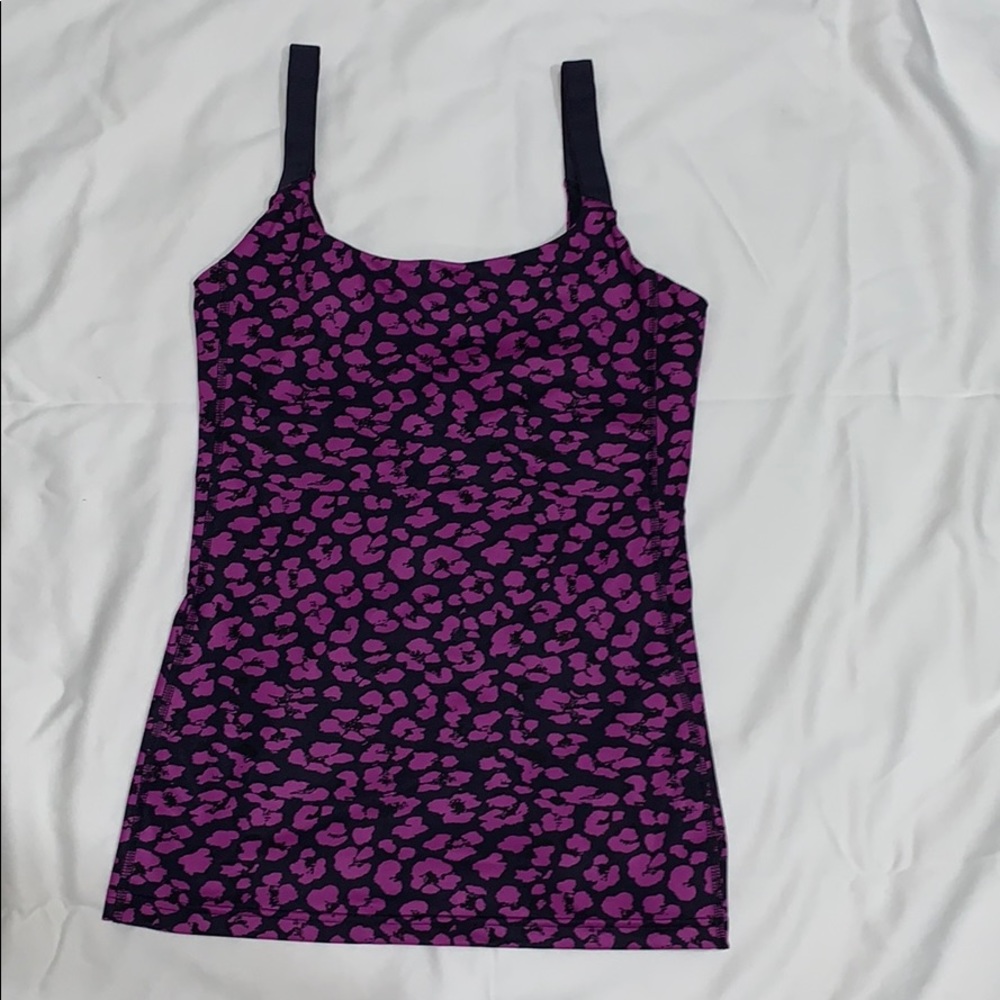 Lululemon tank top with bra